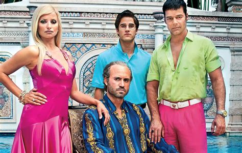 temporadas de la serie de versace